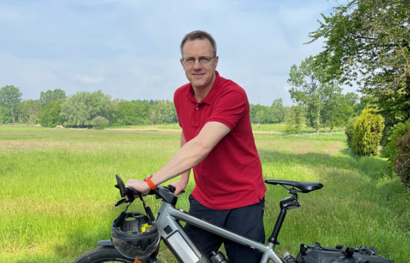 Hans Peter fiets Tiofarma